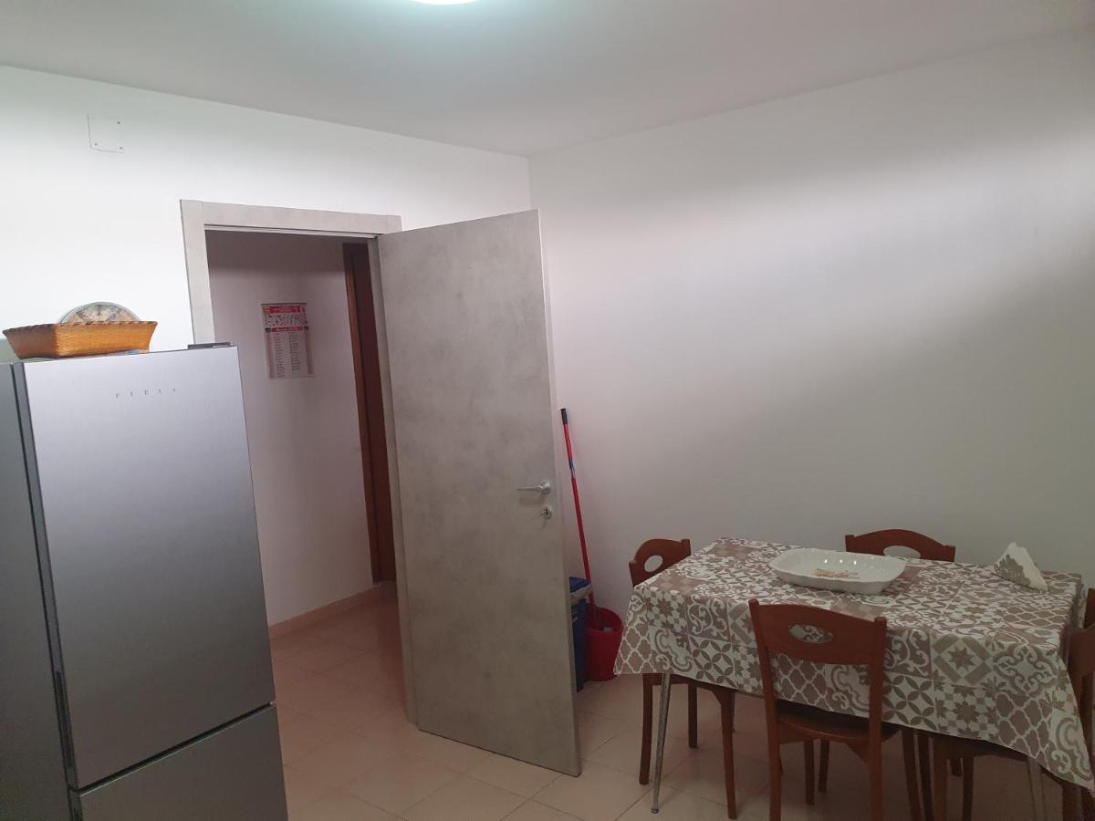 Casa Vacanza Nonna Lina Rosolini Luaran gambar